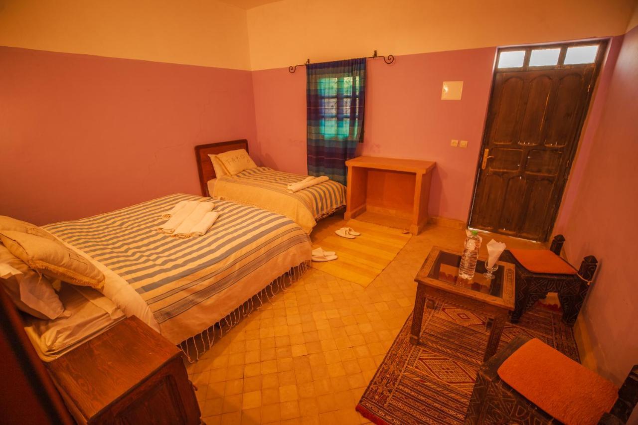 Takojt Hotel Мерцуга Екстериор снимка