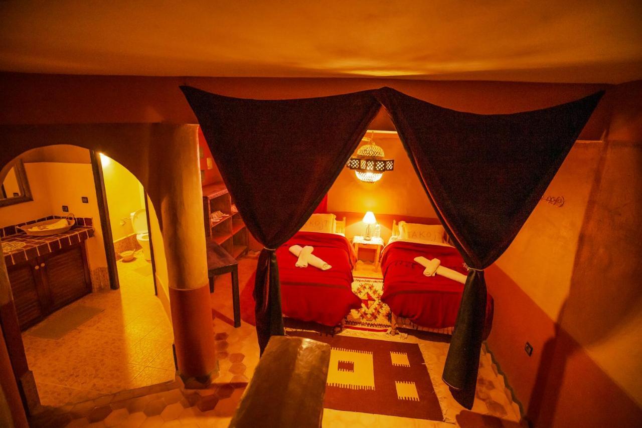 Takojt Hotel Мерцуга Екстериор снимка